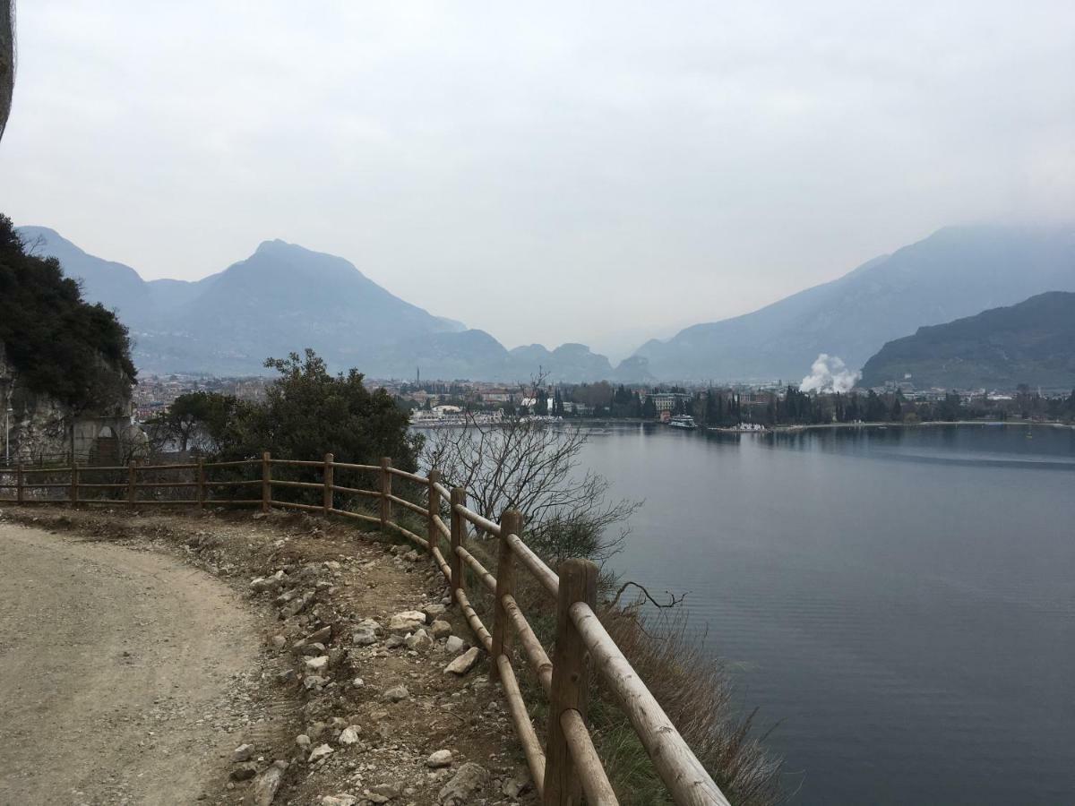 Appartamento Al Lago Riva del Garda Exterior photo