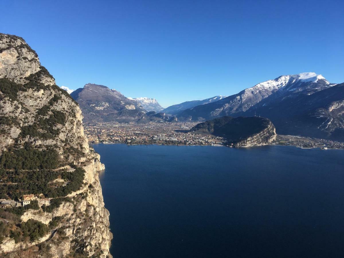 Appartamento Al Lago Riva del Garda Exterior photo